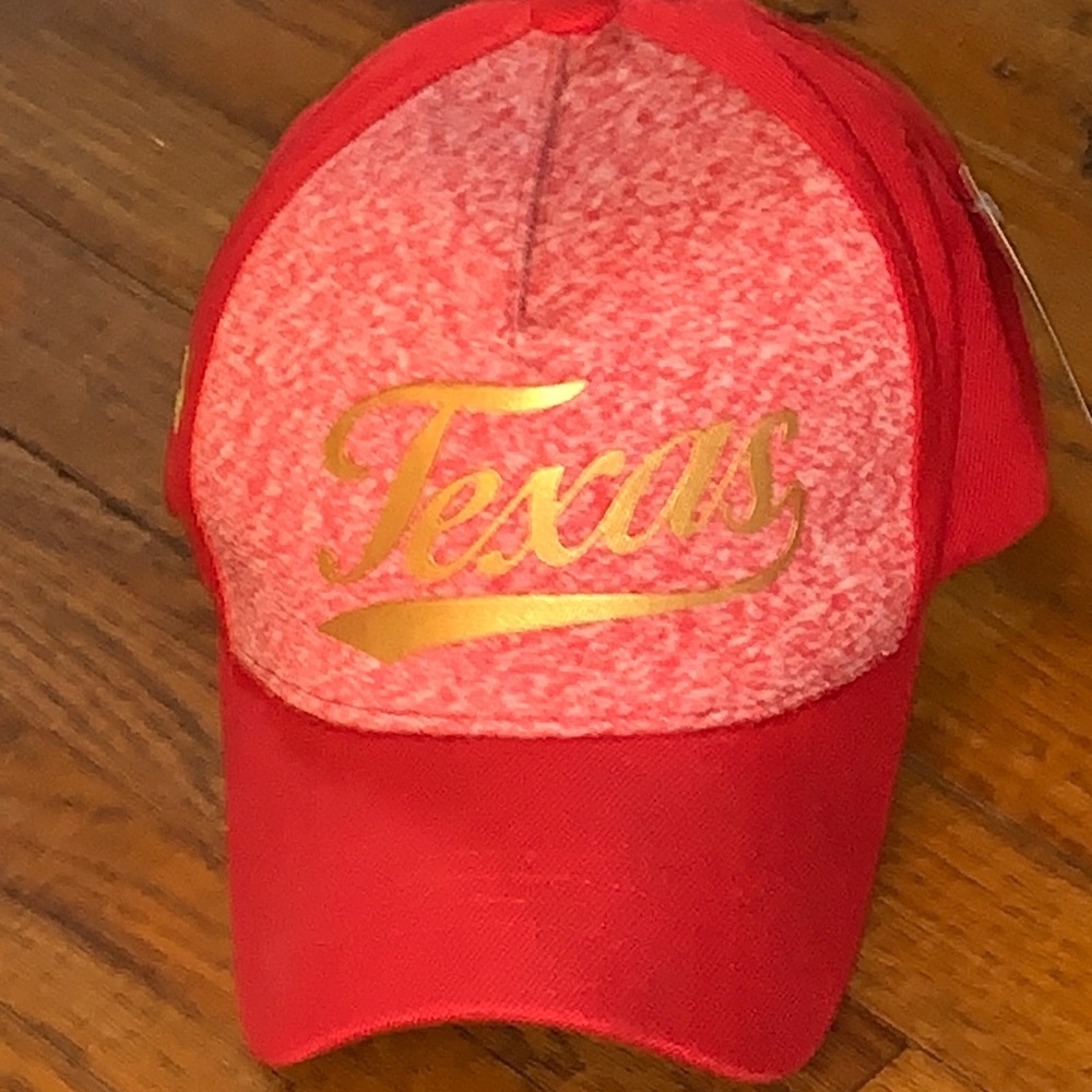 baseball cap red “Texas”